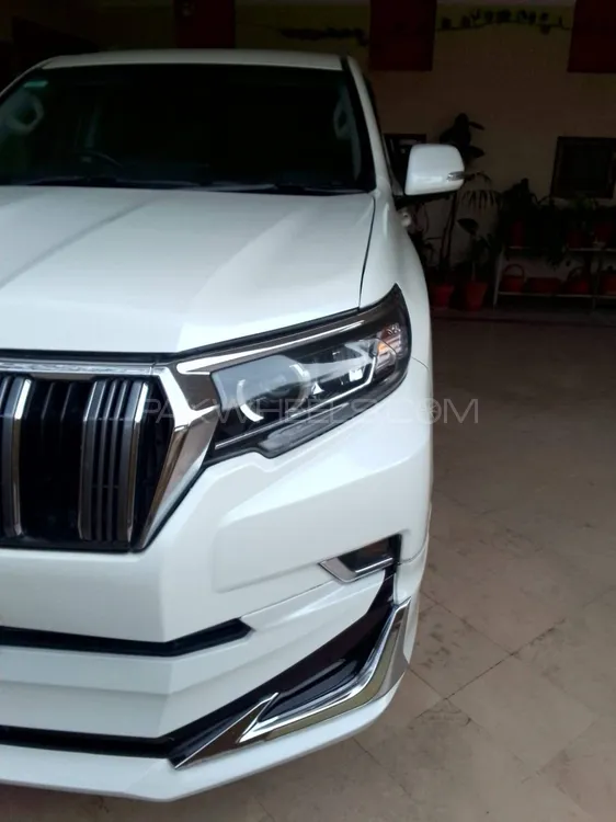 Toyota Prado 2010 for Sale in Islamabad Image-1