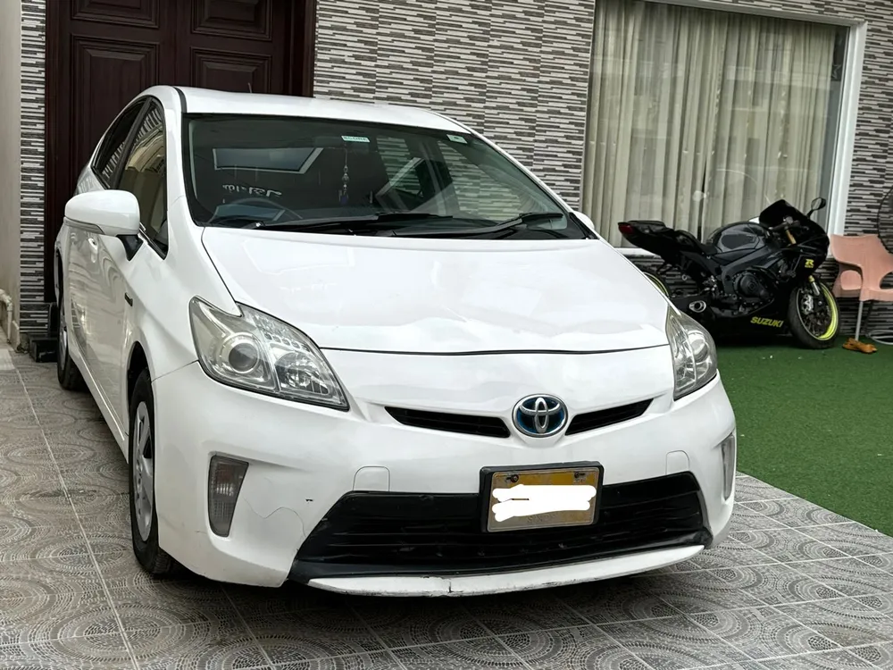 Toyota Prius 2013 for Sale in Karachi Image-1