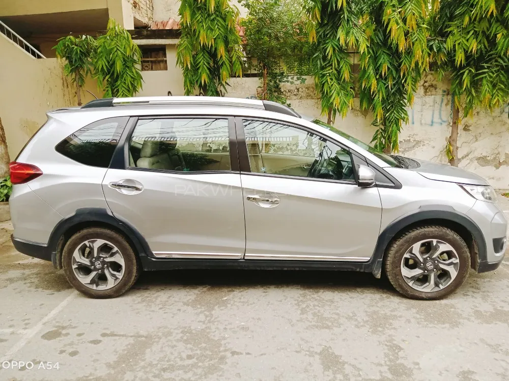 Honda BR-V 2017 for Sale in Lahore Image-1