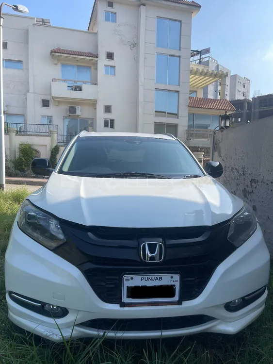 Honda Vezel 2015 for Sale in Rawalpindi Image-1