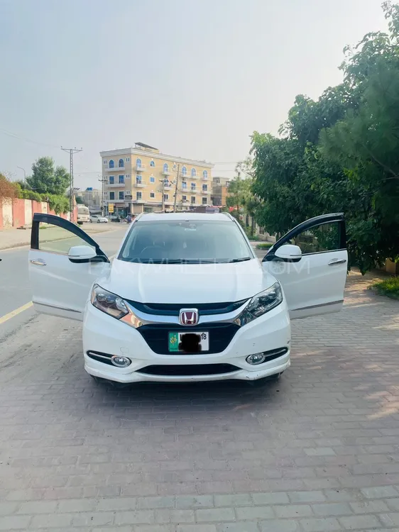Honda Vezel 2018 for Sale in Lahore Image-1