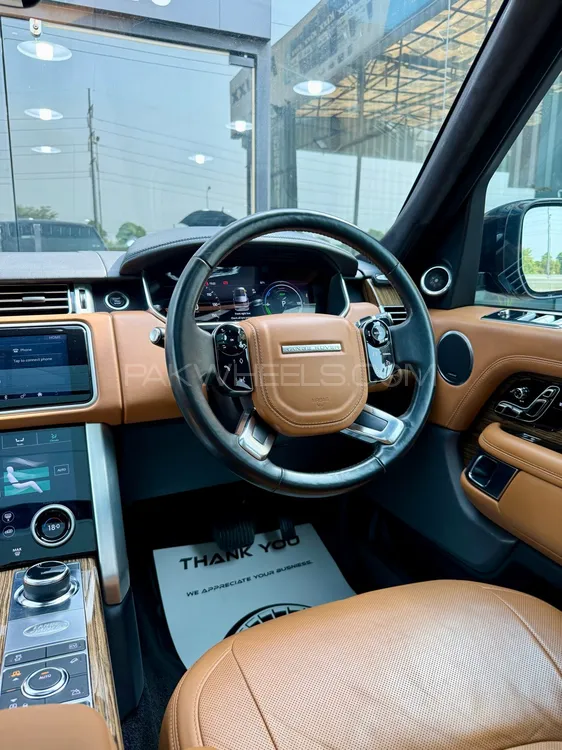 Range Rover Vogue 2018 for Sale in Lahore Image-1
