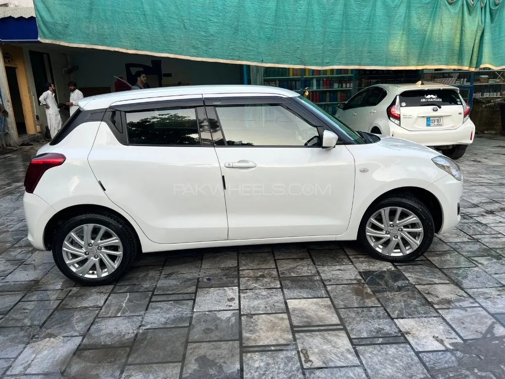 Suzuki Swift 2022 for Sale in Peshawar Image-1