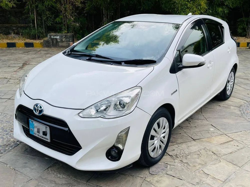 Toyota Aqua 2015 for Sale in Rawalpindi Image-1