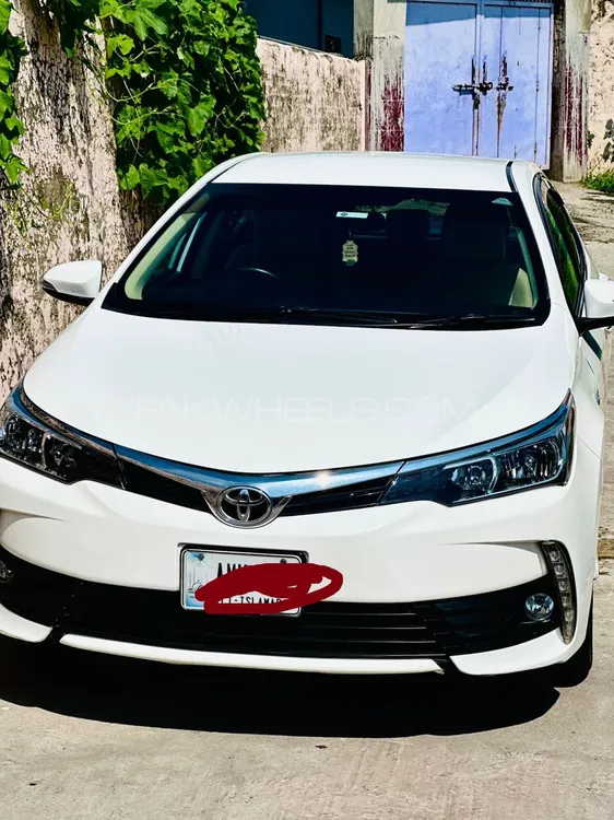 Toyota Corolla 2019 for Sale in Islamabad Image-1