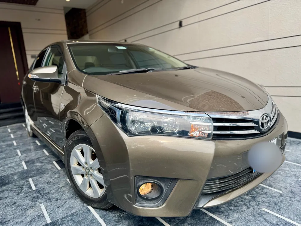 Toyota Corolla 2015 for Sale in Faisalabad Image-1
