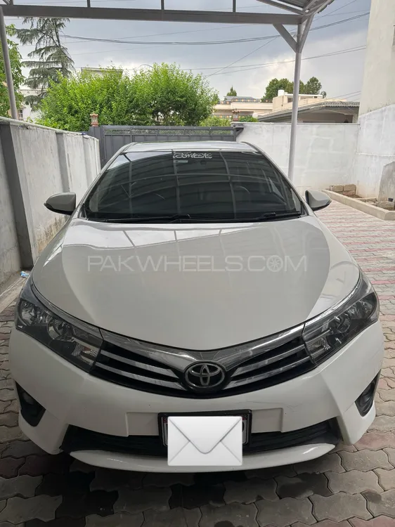 Toyota Corolla 2015 for Sale in Abbottabad Image-1