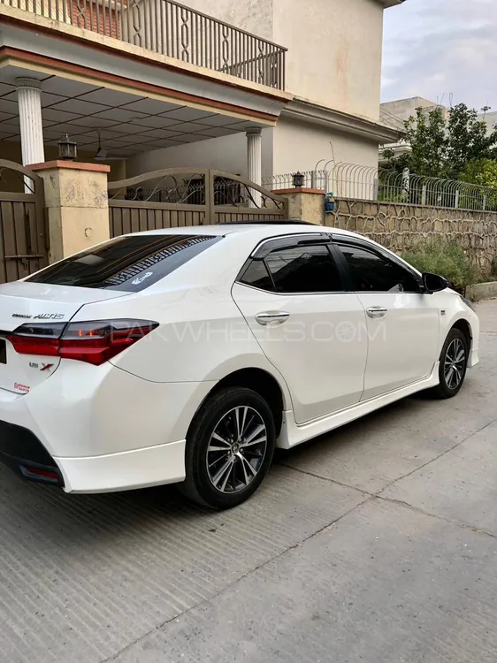 Toyota Corolla 2018 for Sale in Islamabad Image-1