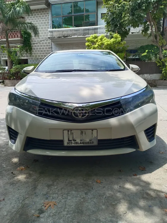 Toyota Corolla 2015 for Sale in Islamabad Image-1