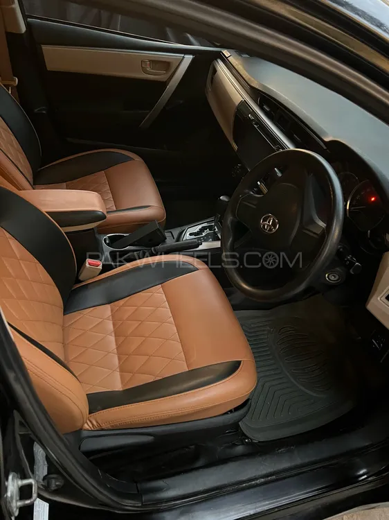 Toyota Corolla 2015 for Sale in Sialkot Image-1