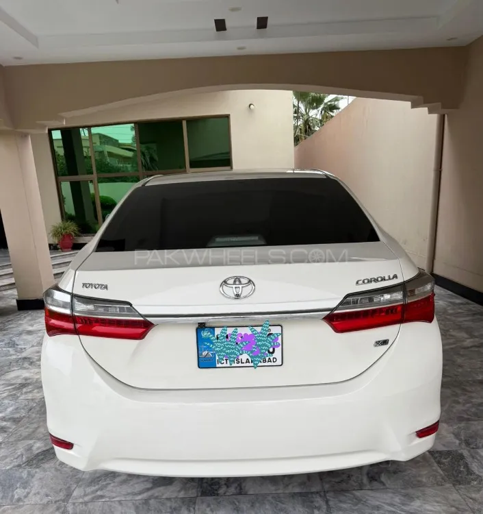 Toyota Corolla 2017 for Sale in Peshawar Image-1
