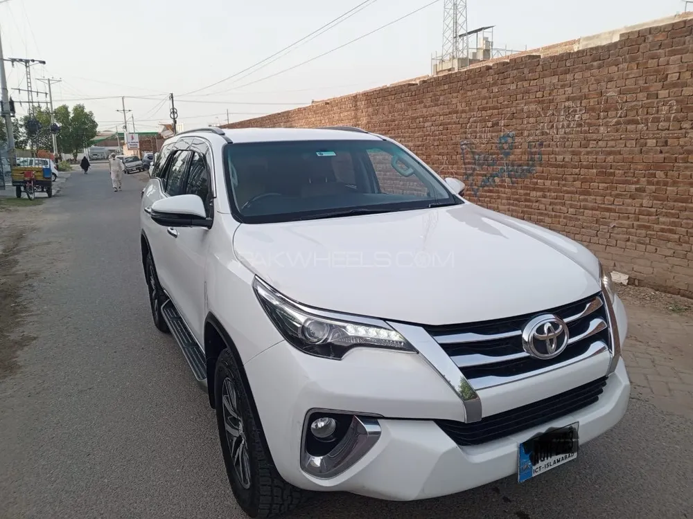 Toyota Fortuner 2020 for Sale in Multan Image-1
