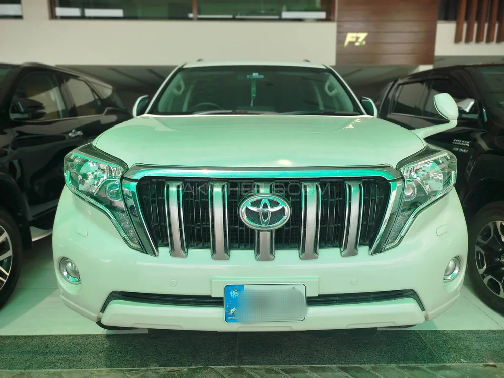 Toyota Prado 2016 for Sale in Multan Image-1