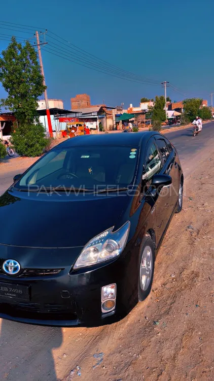 Toyota Prius 2011 for Sale in Peshawar Image-1
