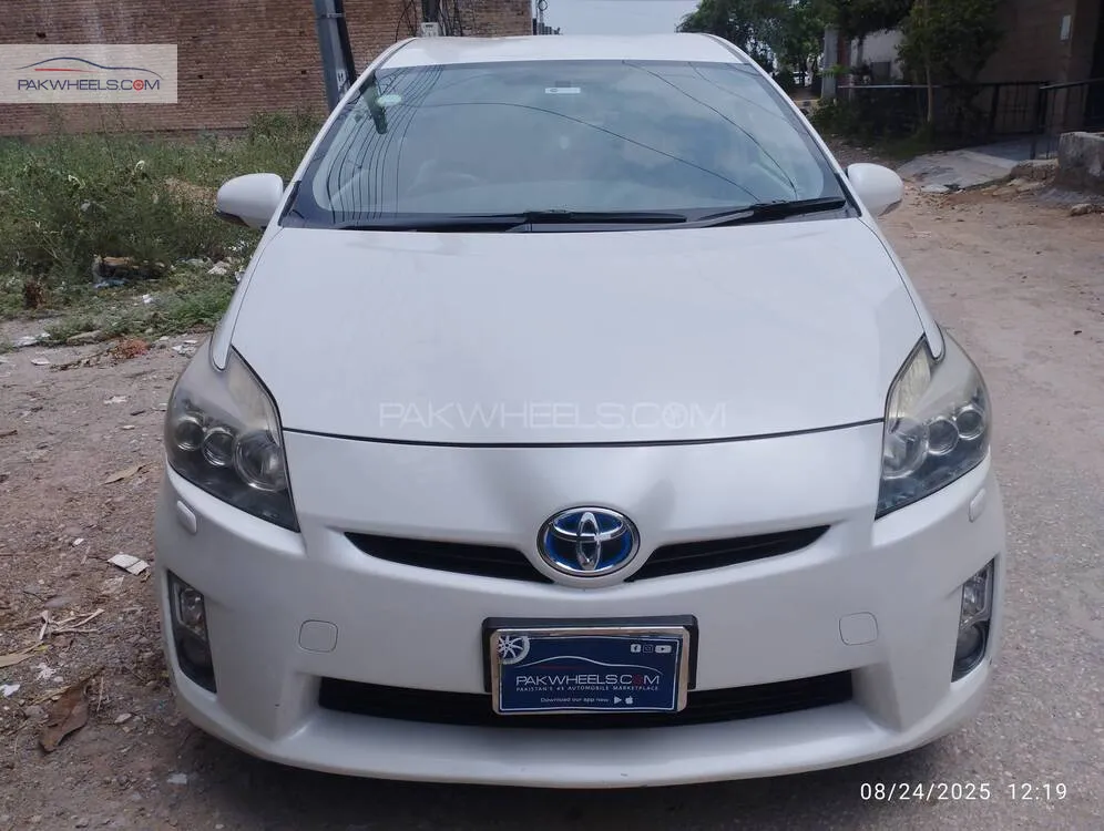 ٹویوٹا پریوس 2011 for Sale in پشاور Image-1