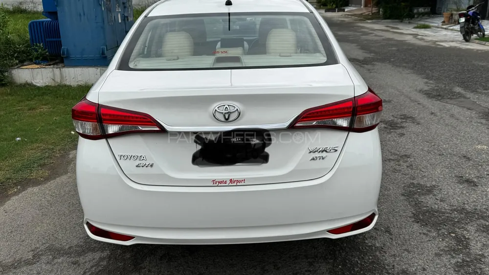 Toyota Yaris Sedan 2022 for Sale in Lahore Image-1