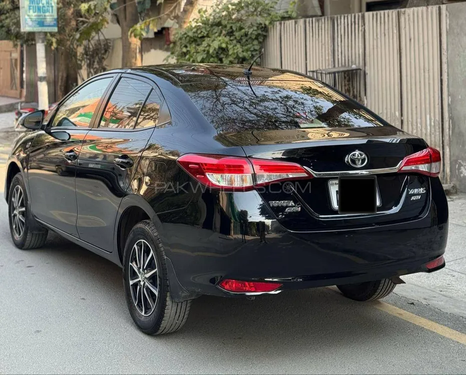 Toyota Yaris Sedan 2022 for Sale in Lahore Image-1
