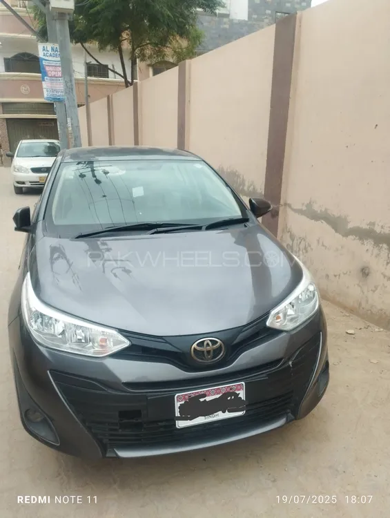 Toyota Yaris Sedan 2021 for Sale in Karachi Image-1