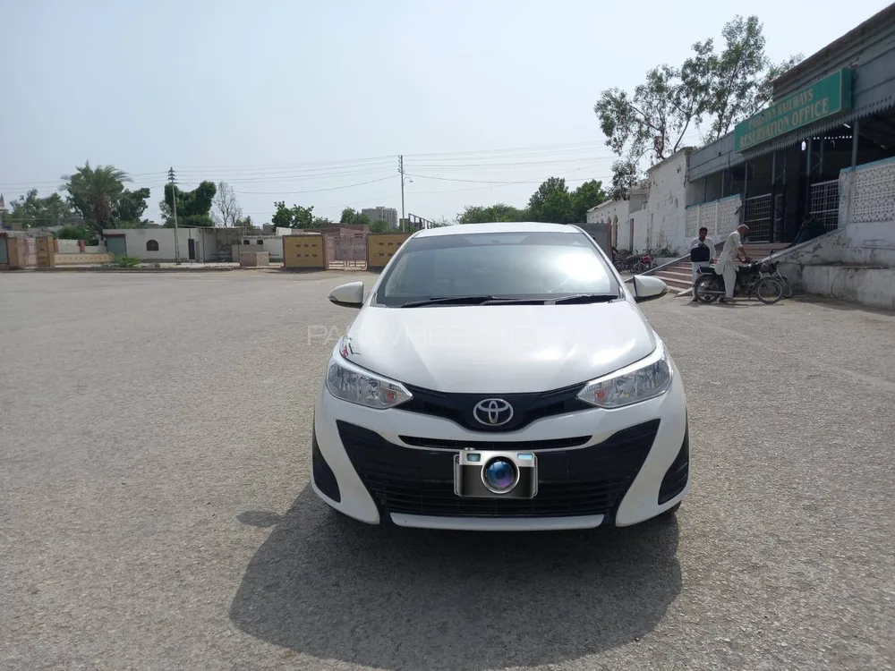 Toyota Yaris Sedan 2020 for Sale in Sukkur Image-1