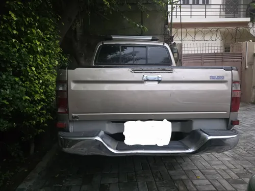 Toyota Hilux 2003