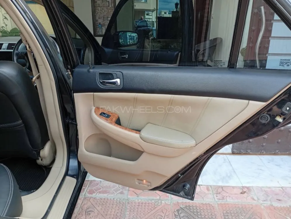 ہونڈا اکارڈ 2005 for Sale in اسلام آباد ہونڈا اکارڈ 2005 for Sale in اسلام آباد Image-9