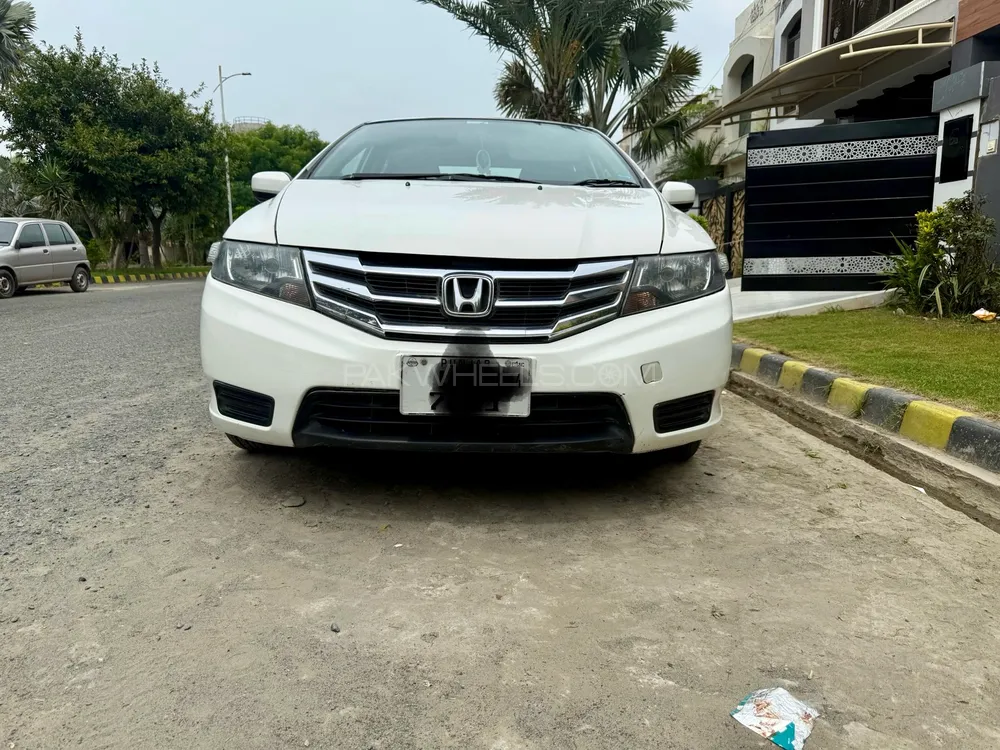 Honda City 2014 for Sale in Faisalabad Image-1