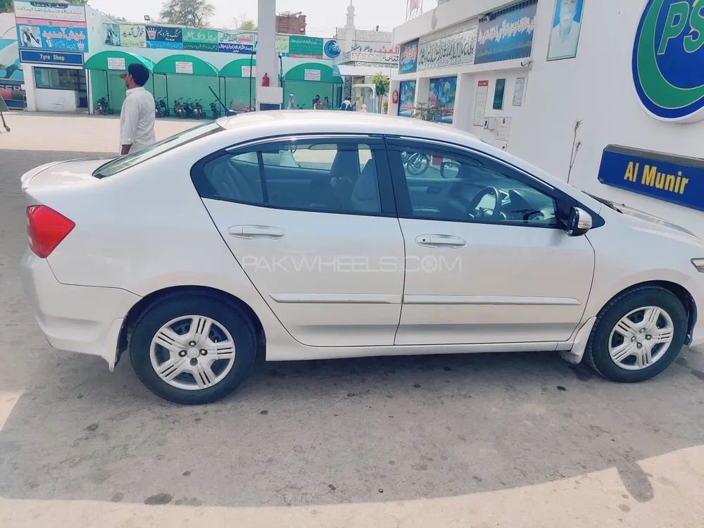 Honda City 2015 for Sale in Khanpur Image-1