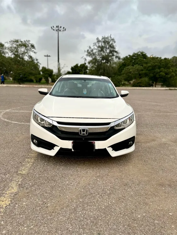Honda Civic 2017 for Sale in Karachi Image-1