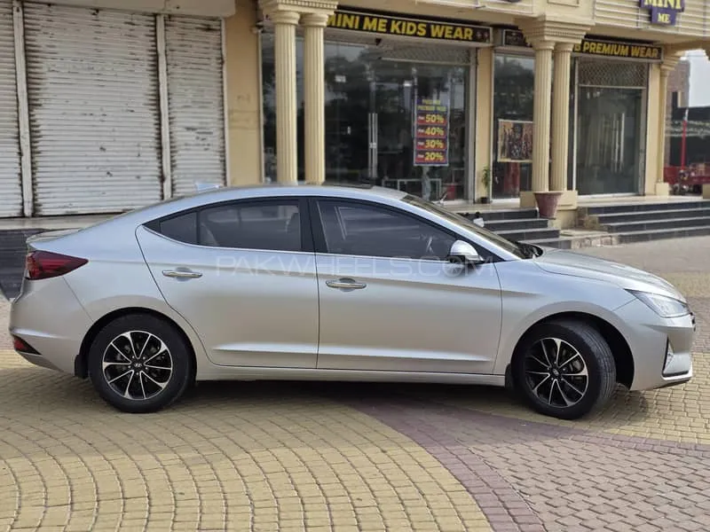 Hyundai Elantra 2022 for Sale in Pattoki Image-1