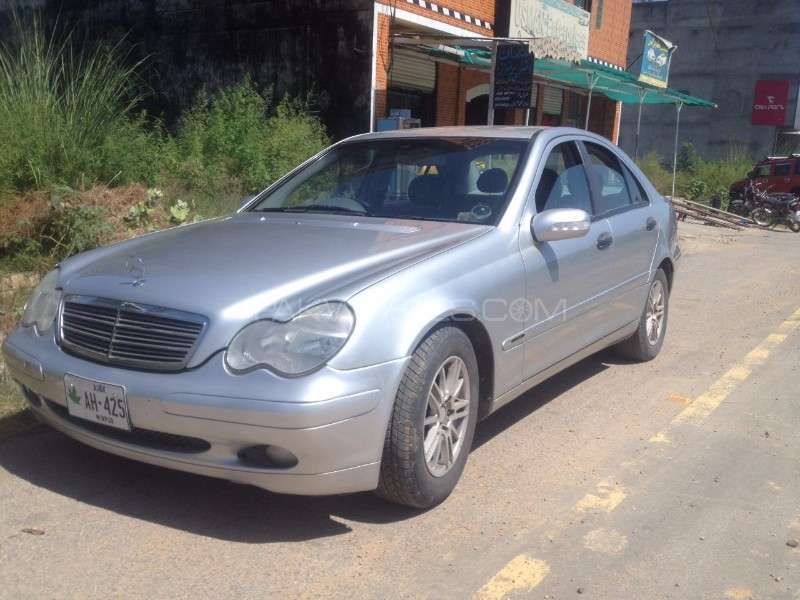 Mercedes Benz C Class 2001 for Sale in Kashmir Image-1