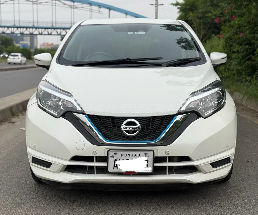 Nissan Note 2020 for Sale in Lahore Image-1