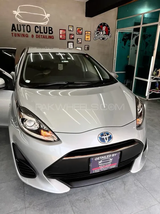 Toyota Aqua 2017 for Sale in Peshawar Image-1