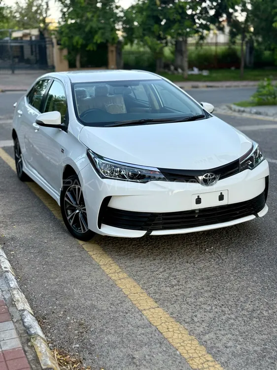 Toyota Corolla 2019 for Sale in Islamabad Image-1
