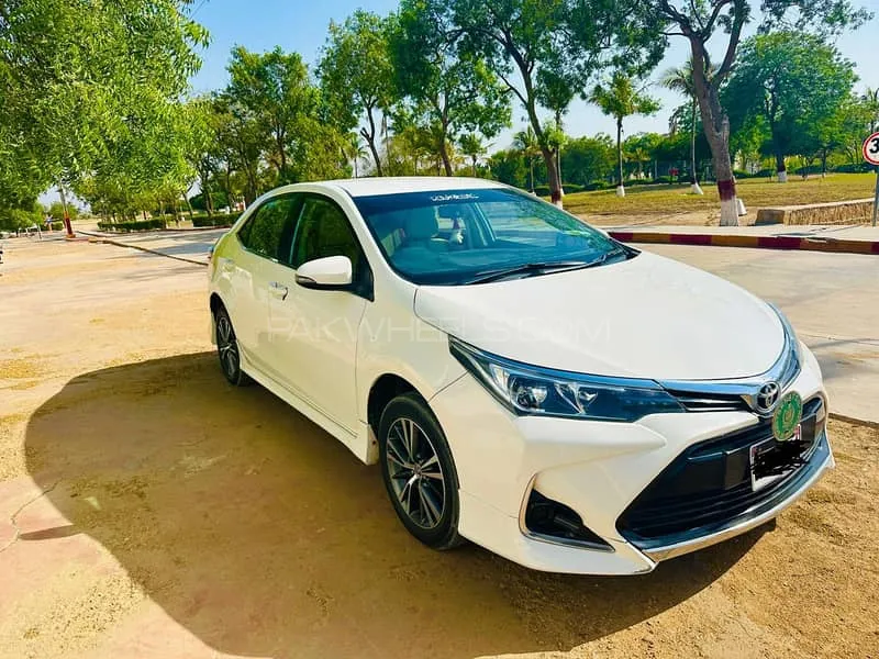 Toyota Corolla 2021 for Sale in Karachi Image-1