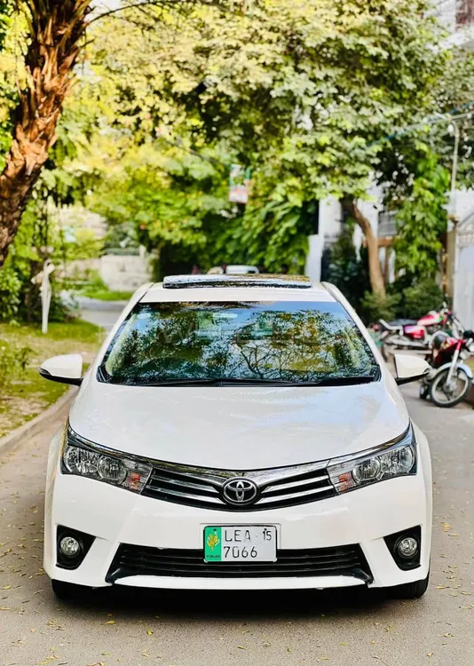 Toyota Corolla 2015 for Sale in Lahore Image-1