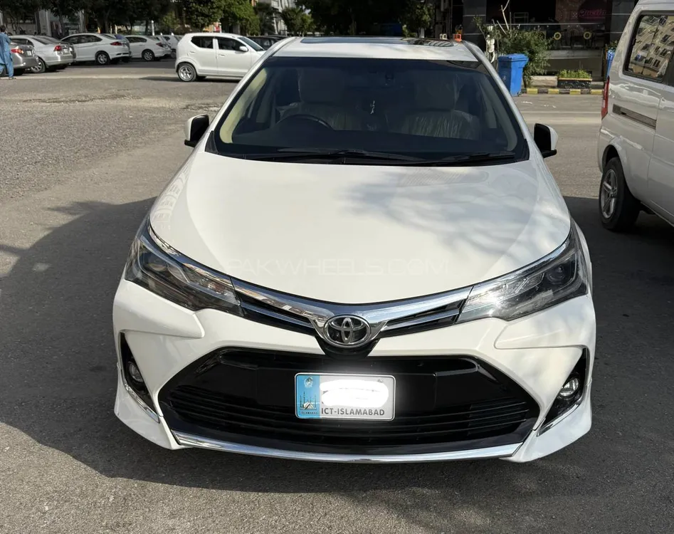 Toyota Corolla 2021 for Sale in Islamabad Image-1