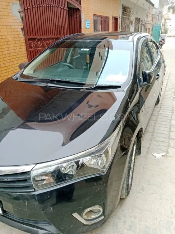 Toyota Corolla 2015 for Sale in Lahore Image-1