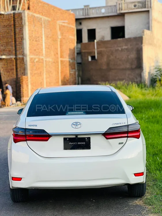 Toyota Corolla 2018 for Sale in Fateh Jang Image-1