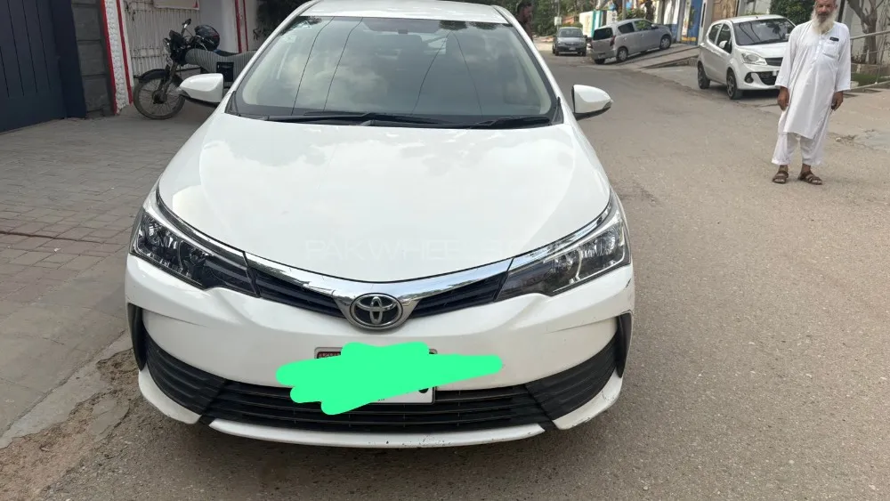 Toyota Corolla 2018 for Sale in Karachi Image-1
