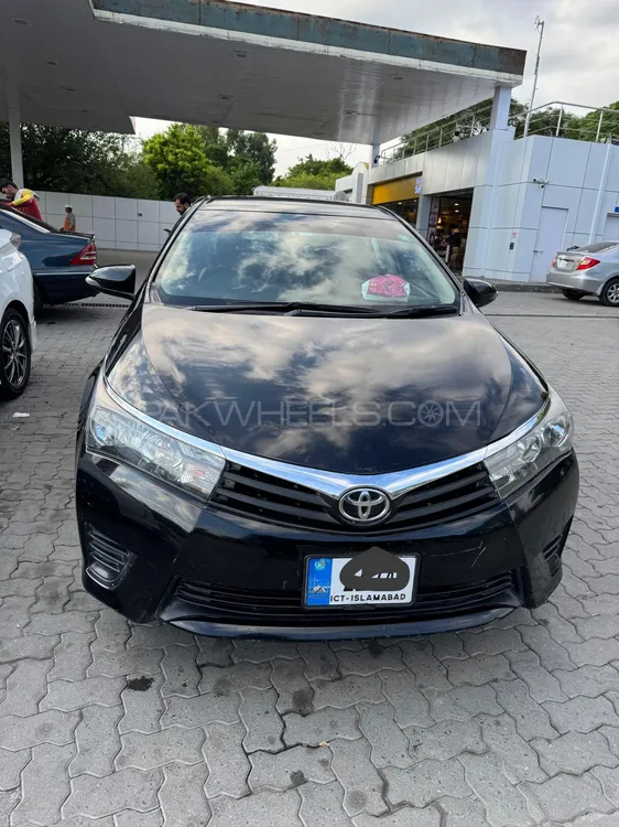 Toyota Corolla 2015 for Sale in Islamabad Image-1