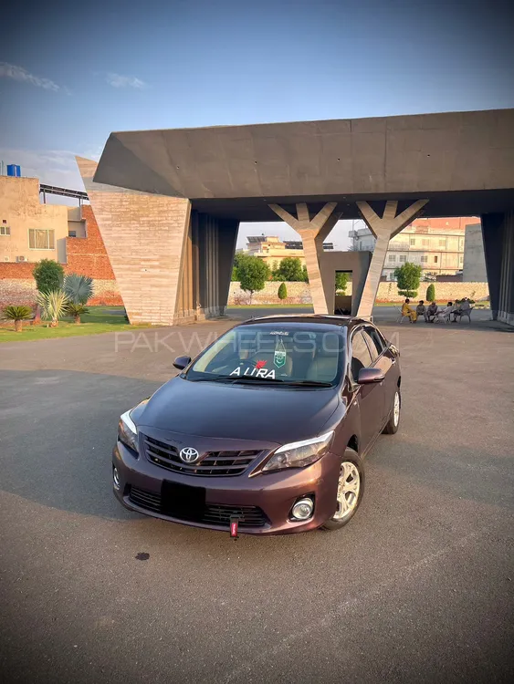 Toyota Corolla 2013 for Sale in Faisalabad Image-1