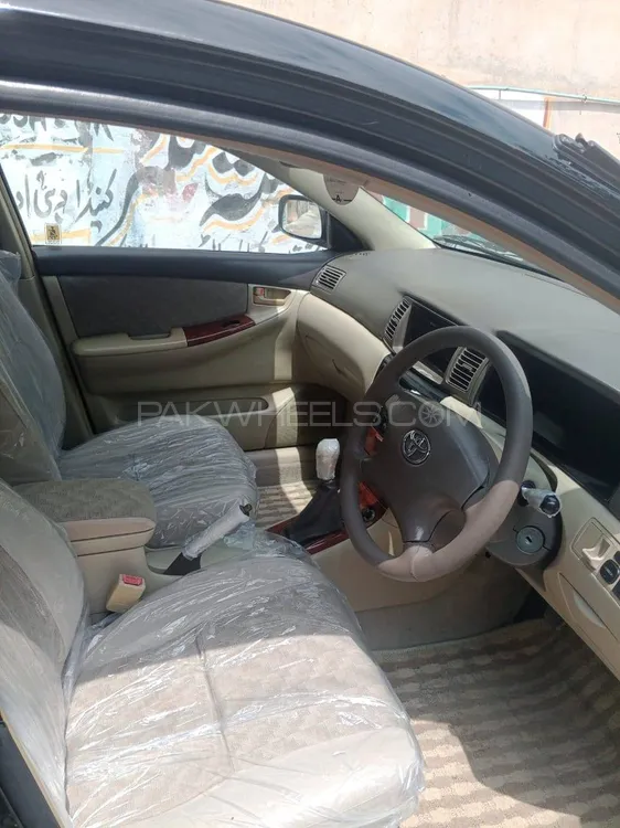 Toyota Corolla 2004 for Sale in Mardan Image-1