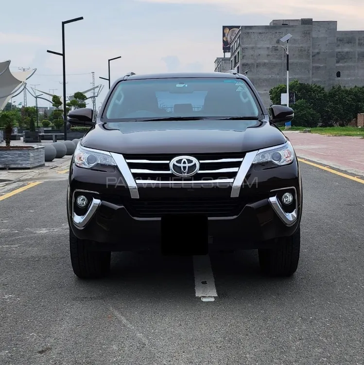 Toyota Fortuner 2020 for Sale in Lahore Image-1
