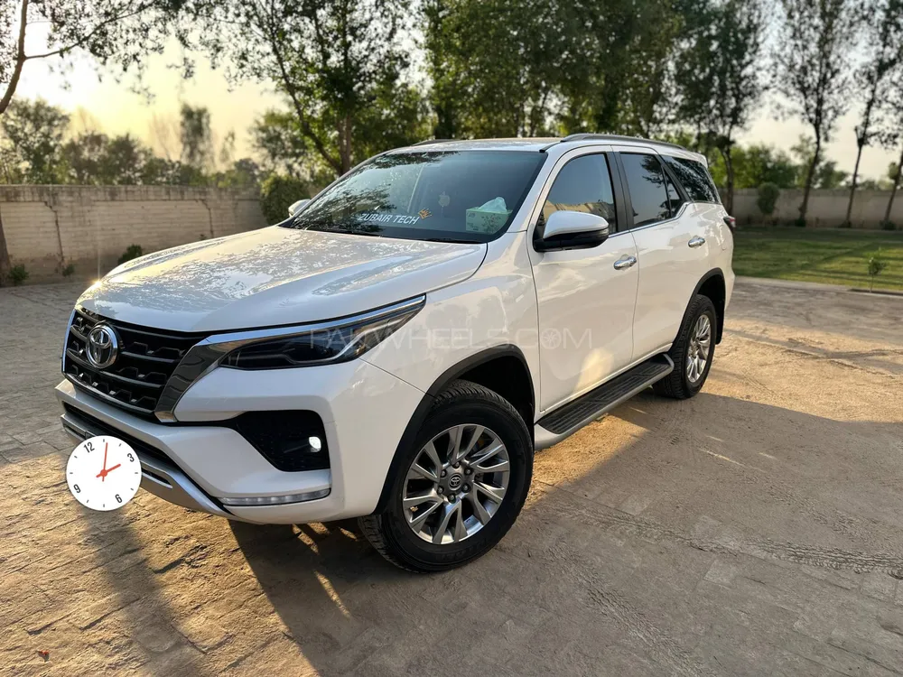 Toyota Fortuner 2022 for Sale in Lahore Image-1