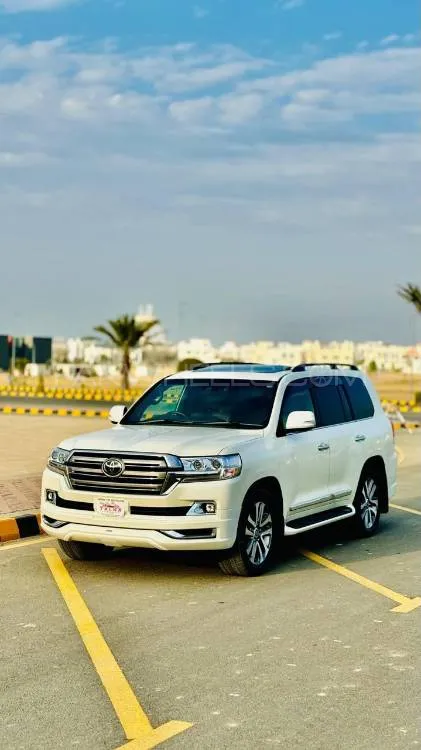 Toyota Land Cruiser 2019 for Sale in Jhelum Toyota Land Cruiser 2019 for Sale in Jhelum Image-5