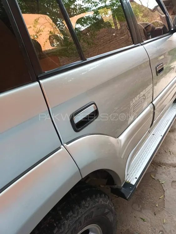 Toyota Prado 2002 for Sale in Kharian Image-1