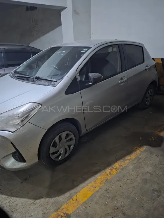 Toyota Vitz 2018 for Sale in Karachi Image-1