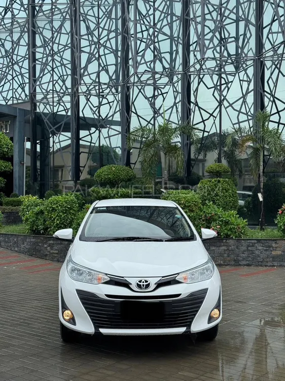 Toyota Yaris Sedan 2022 for Sale in Lahore Image-1