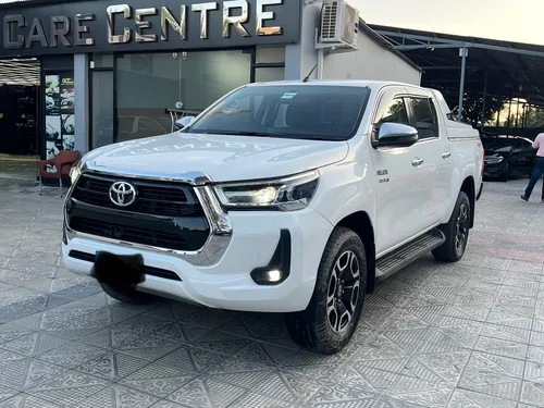 Toyota Hilux Revo V Automatic 2.8 2022