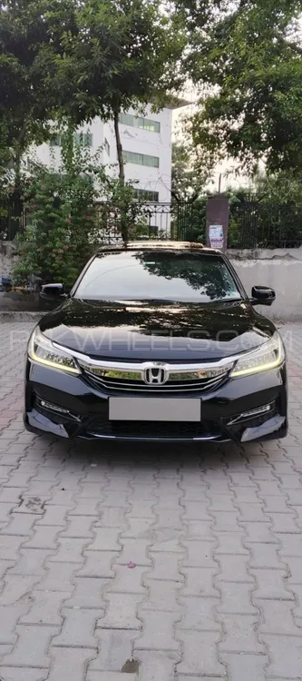 Honda Accord 2017 for Sale in Islamabad Image-1